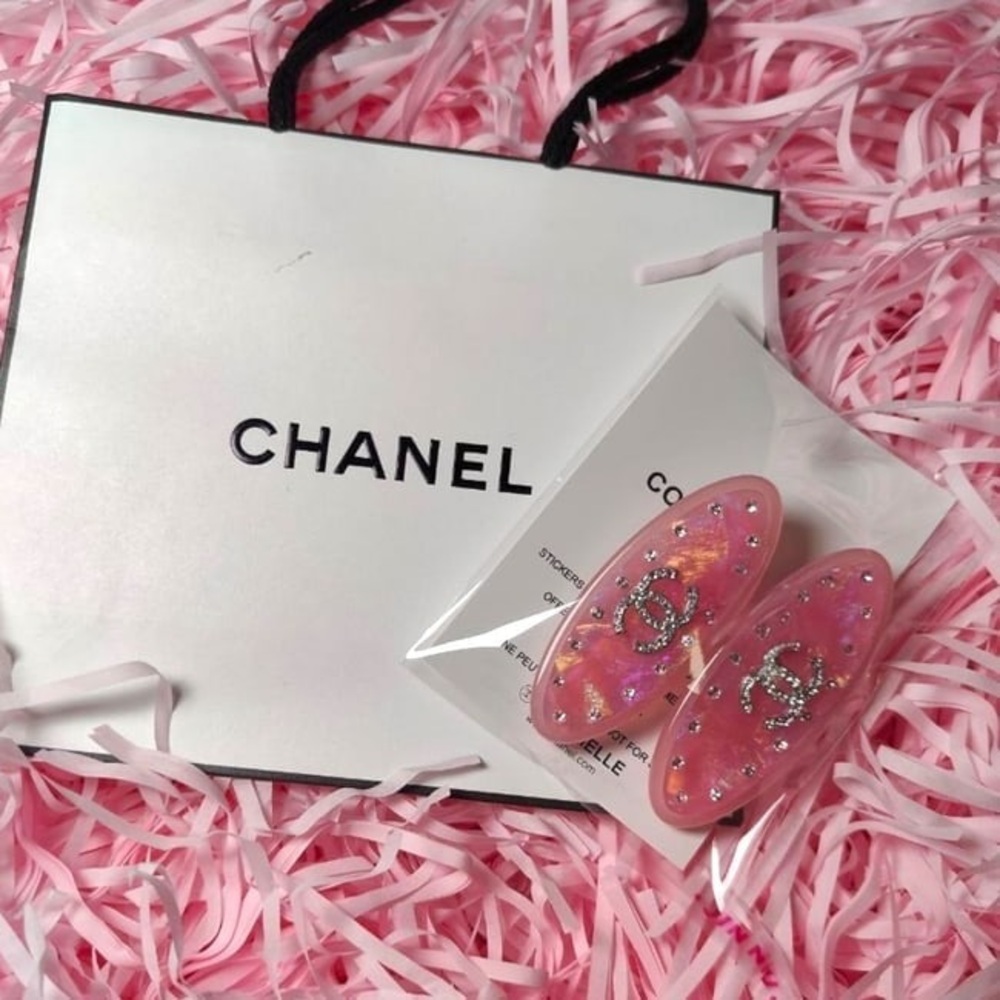 CHANEL 2Pc Lg Hair Clips Hot Pink/White Rhinestone CC Logo & Gift Bag - Picture 2 of 6